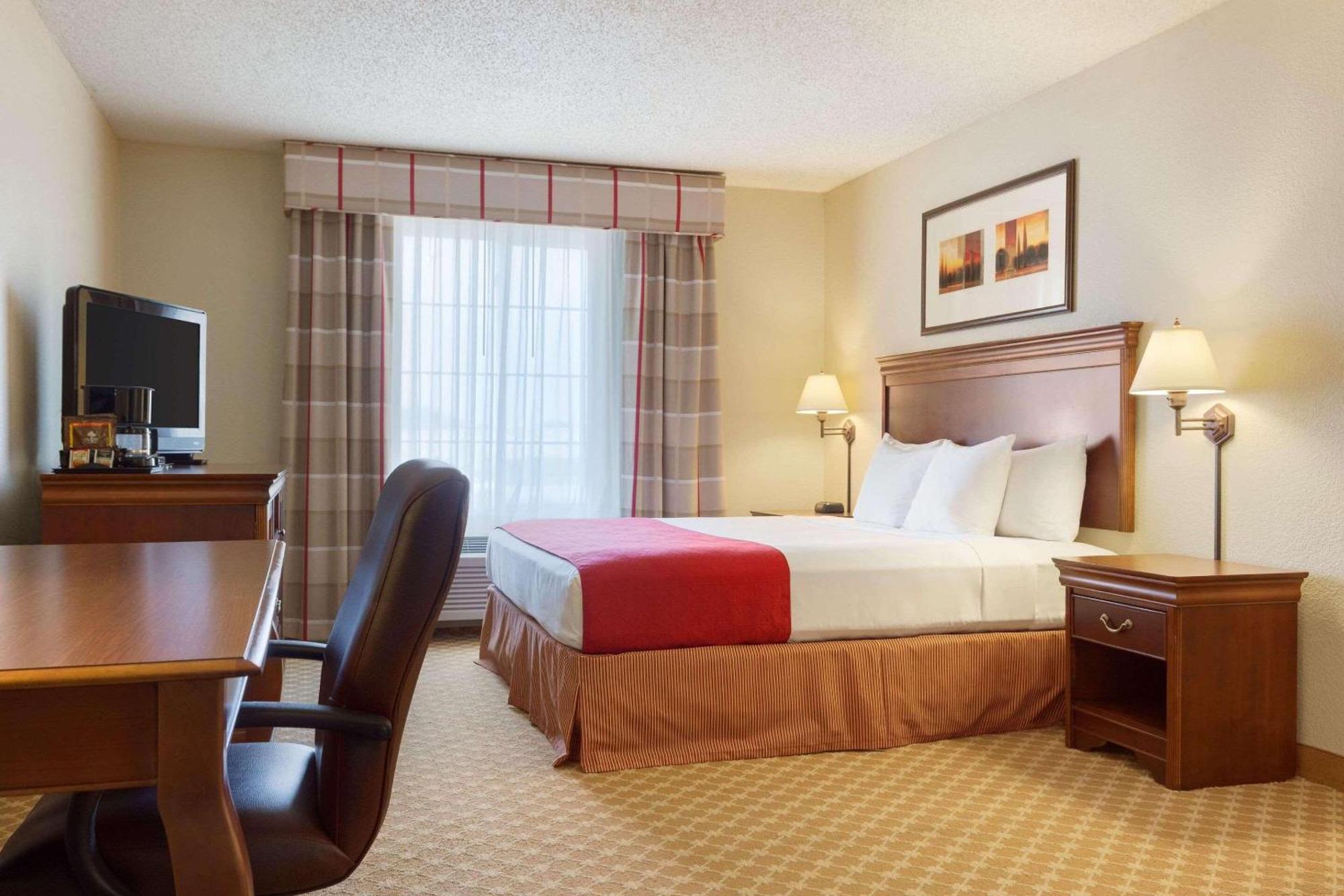 Country Inn & Suites By Radisson, Nevada, Mo Eksteriør bilde