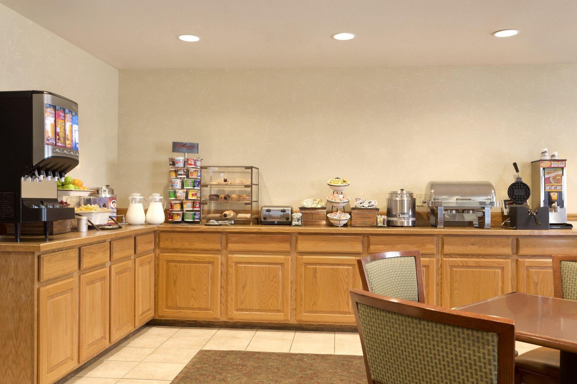 Country Inn & Suites By Radisson, Nevada, Mo Eksteriør bilde